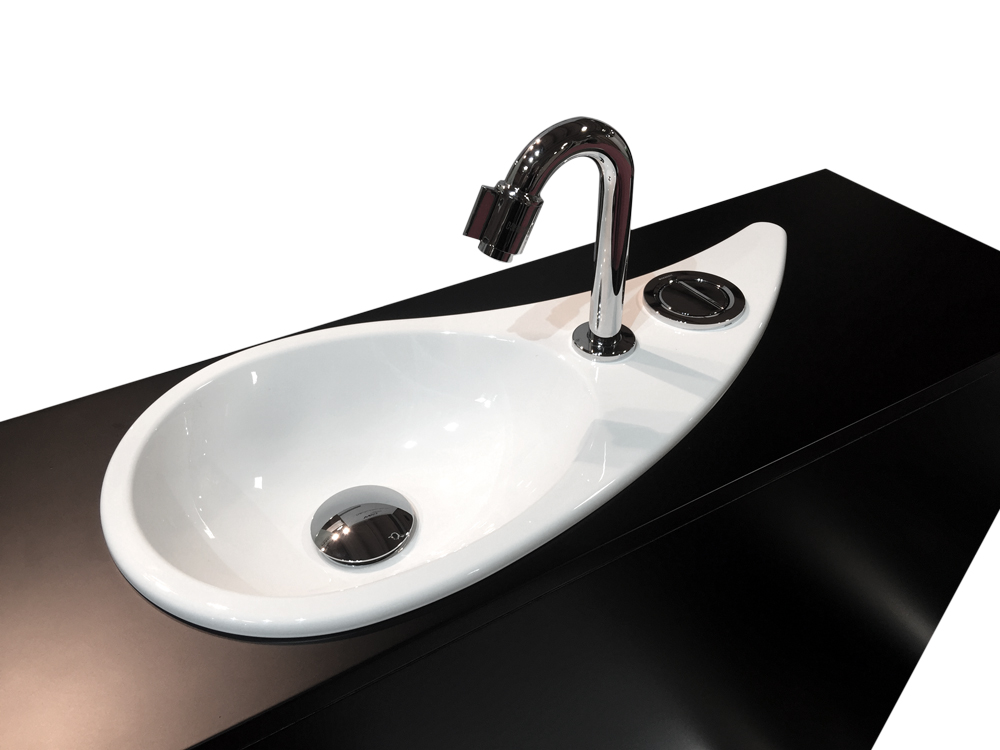 WiCi Free Flush, lave-mains design intégré sur WC suspendu Geberit